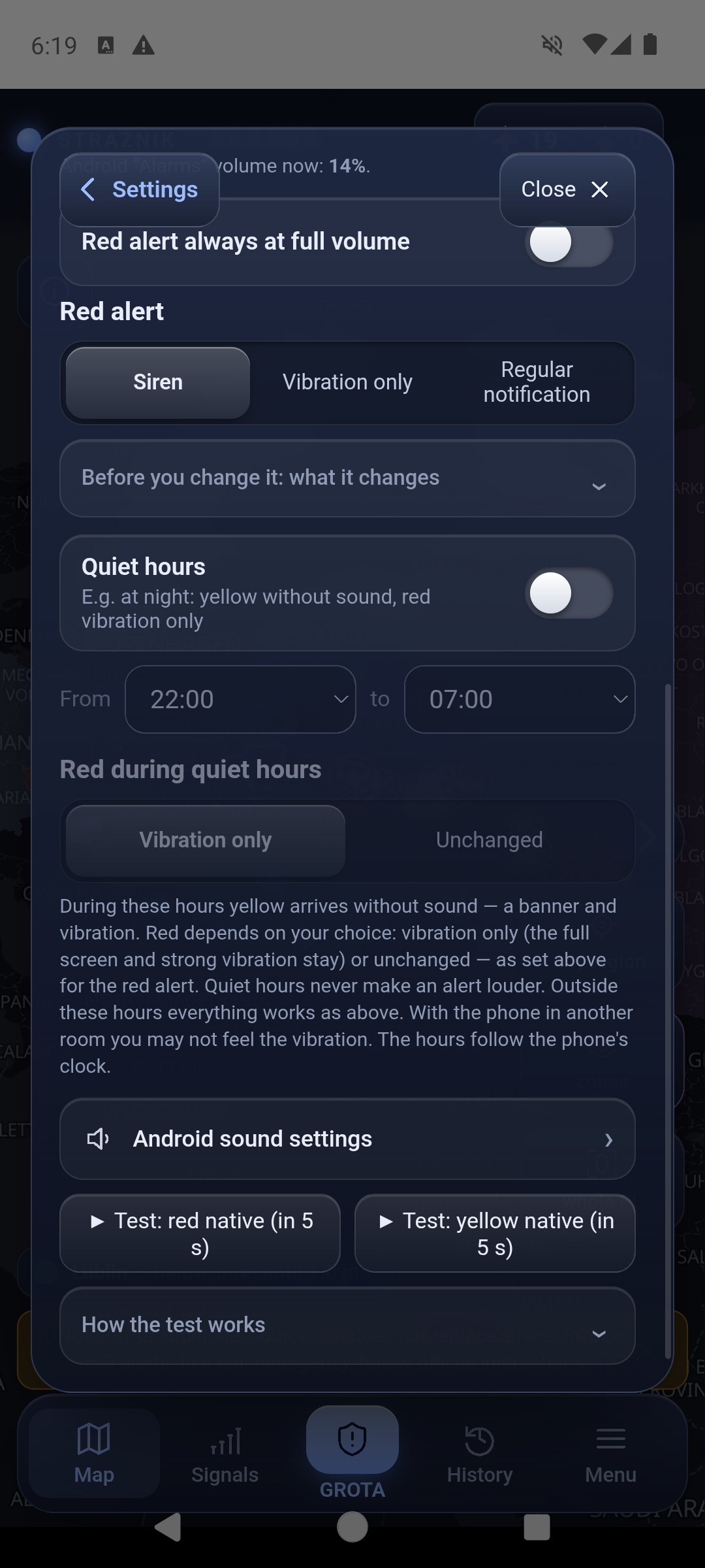 The same section further down: Red alert Siren, Vibration only, Regular notification, the Quiet hours switch off with From 22:00 to 07:00, the Red during quiet hours choice Vibration only or Unchanged, an explanation, Android sound settings and the native tests in 5 seconds